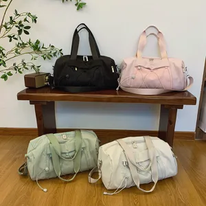 Sporttasche Fitness Reisetasche für Damen, leichte Umhängetasche in verschiedenen Farben.