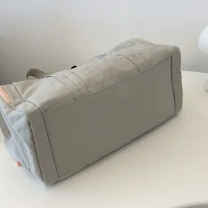 Graue große Sport Reisetasche Detail, Freizeit Fitness Yoga Aufbewahrung Schulter Tasche.