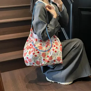 Koreanischer Stil Sommer große Kapazität Blumen Schultertasche Detail frisches Design Kordelzug.