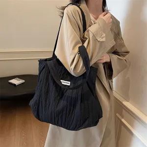 Lässige schwarze plissierte Segeltuch Tragetasche große Kapazität Schultertasche Alltag.