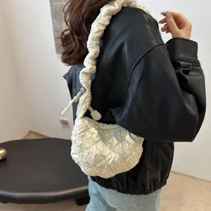 Damen Casual Wolke Plissiert Knödel Umhängetasche Verstellbarer Gurt Leichte Crossbody Tasche