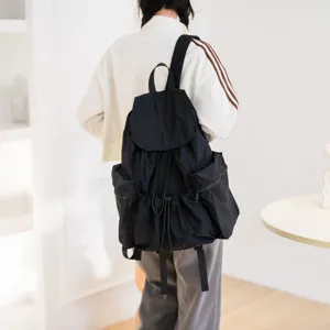 Schwarzer Kordelzug Rucksack mit grossem Fassungsvermoegen aus gewaschenem Stoff fuer Damen Alltag