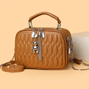 Braune Damen Handtasche Umhaengetasche Schultertasche stilvolle Modische Freizeittasche