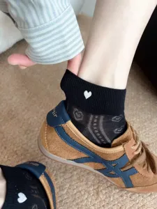 Summer breathable short socks with sweet heart embroidery and mesh design for women detail.
