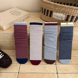 Retro college stijl gestreepte lange sokken voor dames, vintage kleurenblok veelzijdige mid.