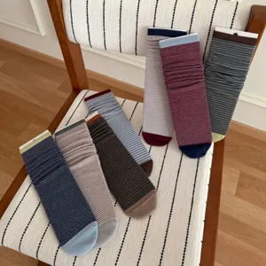 Retro kleurblok gestreepte slouch sokken dames, vintage college stijl casual lange buissokken.