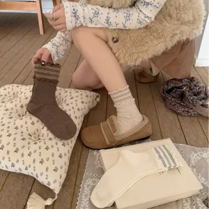 Calze medie a coste con bordo a lattuga e righe stile coreano per donna, autunno inverno comode.