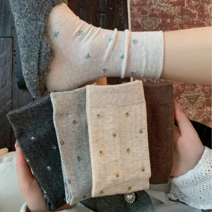 Calzini donna in cotone floreali retrò, calze stile giapponese per autunno e primavera quotidiani.