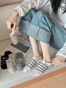 Cute striped ankle socks for women, spring summer low cut cotton casual puppy boat socks.