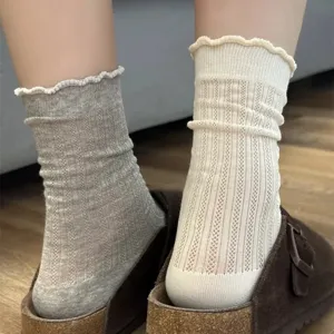 Chaussettes mi-hautes en maille respirante confortable avec bordure à volants pour femmes