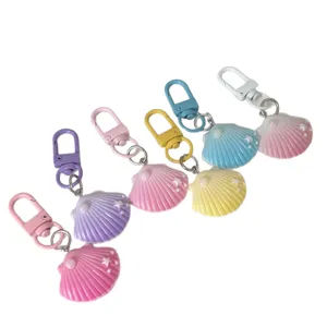 Gradient pearl shell creative keychain cute bag charm couple gift fashion accessory