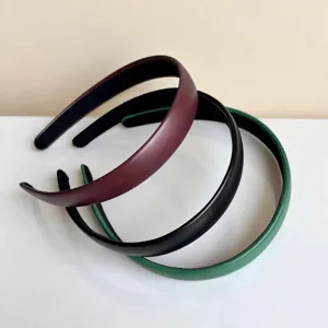 Minimalist PU leather headband detail, retro chic multi-color hair hoop for women style.