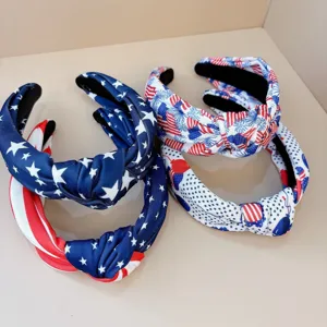 Cerchietto annodato con bandiera americana patriottica con design di stelle e strisce per feste.
