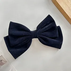 Pince à cheveux nœud en velours pour femme, élégant accessoire bleu foncé, automne hiver.