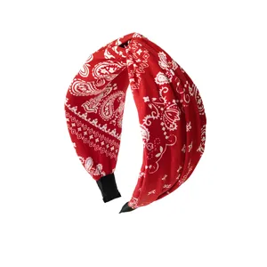 Cerchietto per capelli rosso con stampa paisley da donna, fascia larga in tessuto vintage.