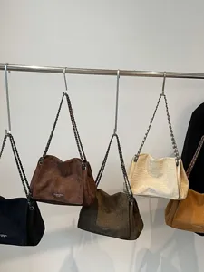 Minimalistische Veloursleder Umhängetasche Lässige Kette Hobo Tasche Stilvolle Damentasche