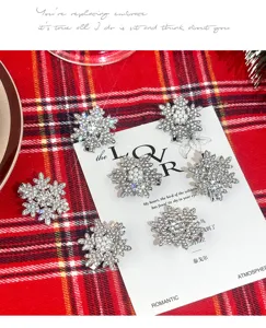 Christmas snowflake rhinestone hair clips, sparkling hexagram hairpins for women bangs decor.