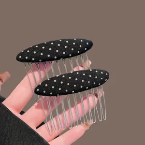 Peigne à cheveux latéral à pois noirs et blancs, outil élégant de coiffure de frange rétro femme.