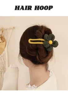 Pluche bloem haarspeld voor vrouwen, schattige groene haarclip voor stijlvol kapsel.