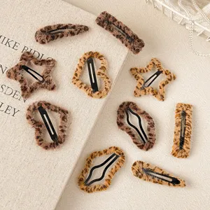 Set de pinces à cheveux léopard en peluche, jolies barrettes douces pour femmes et coiffure.