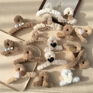Cute Plush Hair Claw Clip Autumn Winter Large Shark Clip With Heart Bear Toast Design Fluffy Hair Accessories For Women