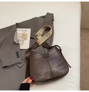 Dark brown leather shoulder bag for women, stylish hobo crossbody bag with wide strap