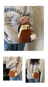 Petit sac bandoulière en velours côtelé toile mignon sac à main pour femme vue détaillée