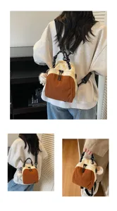 Petit sac à dos chic et décontracté en velours côtelé pour femme avec pendentif doux