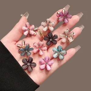 Pince à Cheveux Mini Fleur de Camélia Douce Résine Strass Petite Pince Mâchoire Accessoires de Cheveux Mignons Pour Femmes