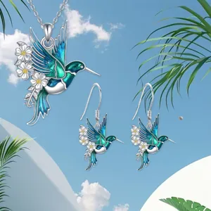 Exquisite hummingbird daisy pendant necklace and earrings set, elegant jewelry gift for daily.