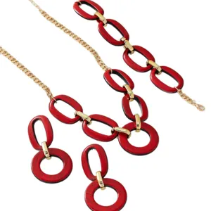 Red wood texture link chain necklace and earrings set with gold metal accents stylish.