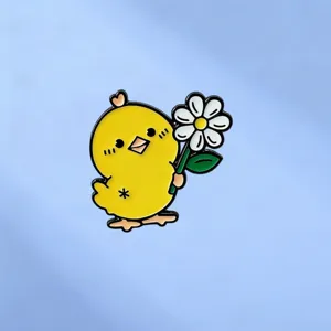 Cute Little Yellow Chick Holding Daisy Brooch Pin Alloy Painted Badge For Backpack Clothing Decoration Accessories For Women Kids