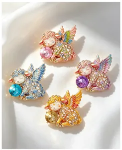Broche de oveja ángel cristal perla esmalte lindo animal broche joyería moda