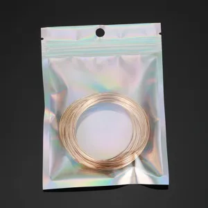 Sac en plastique holographique refermable avec fil métallique de bricolage à l'intérieur.
