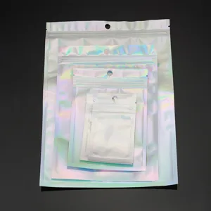 Sachets refermables holographiques pour accessoires, emballages plastiques brillants.