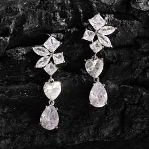 Elegante lange zirkonia oorringen met schitterende bloemen en druppelvormen voor dames.