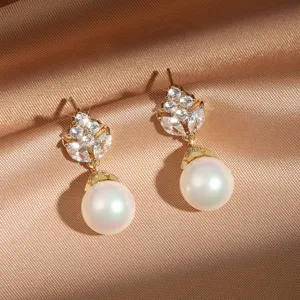 Franse Luxe Zirconia Blad Parel Oorhanger Voor Vrouwen Elegante Koperen Vergulde Oorbellen Voor Woon-werkverkeer Banket Feest Sieraden Cadeau