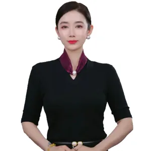 Magnetische parel choker sjaal voor vrouwen, stijlvolle paarse halsdoek en ketting.