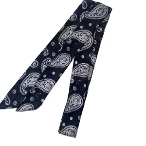 Foulard skinny paisley nero cravattina foulardino nastro borsa accessorio chic