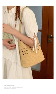 Schicke Sommer Damen gewebte hohle Eimer Tasche, elegante Umhängetasche für den Alltag.