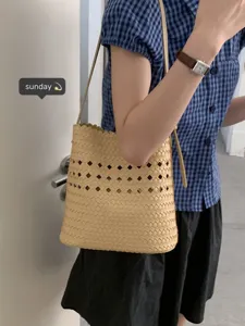 Modische gewebte Damen Eimer Tasche Sommer ajourierte Umhängetasche aus Stroh Handtasche
