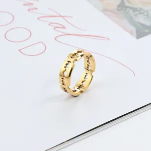 Anello da uomo in acciaio inossidabile con lama di rasoio, stile hip hop punk fashion.