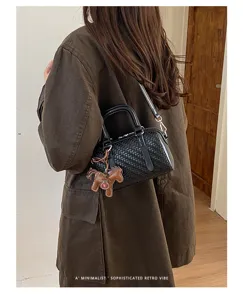 Elegante PU lederen cilinder handtas, minimalistische retro crossbody tas voor dames mode.