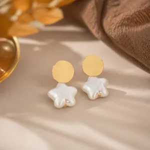 French style gold disc and white star imitation pearl stud earrings for women elegant daily wear