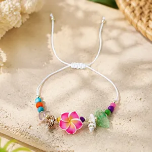 Bracelet tressé à la main avec perles colorées fleur de frangipanier coquillage charm