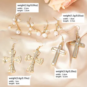 Minimalistische Kreuz und Perlen Ohrringe Set, schick geometrisch Schmuck für Damen.