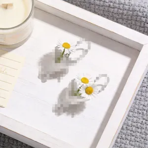 Set orecchini collana bouquet di margherite stile ins gioielli floreali indossabili alla moda