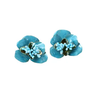 Élégantes boucles d'oreilles de fleurs en résine bleue bijoux de déclaration pour femmes fête