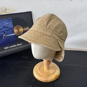 Retro corduroy sun visor fisherman hat for women, autumn new trendy warm cap with ear flaps.