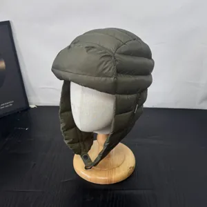 Winter outdoor padded thickened trapper hat warm windproof ski aviator hat for men and women.